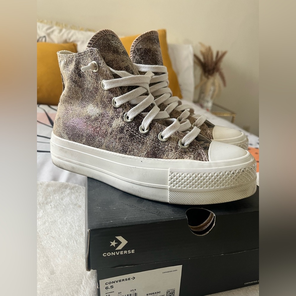 Platform Converse - image 2